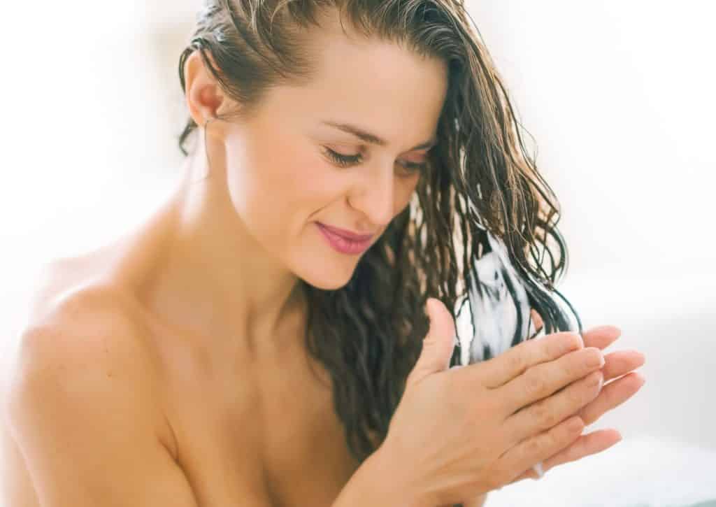 Importancia de utilizar shampoo henna después de tu tintura